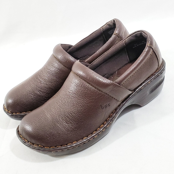 Born Shoes - Boc Born Concepts 9.5 M Womens Brown Leather Clogs
